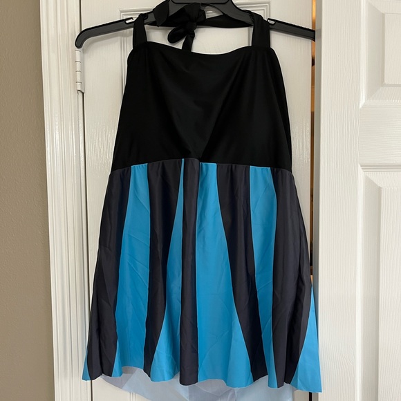 Babydoll tankini with boyshort bottoms. - Picture 2 of 3